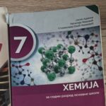 Fotografija udžbenika iz oglasa: Hemija 7 za sedmi razred osnovne škole; udžbenički komplet u elektronskom obliku